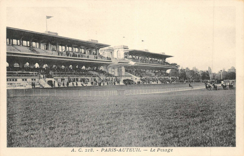 Carte postale ancienne Paris Auteuil Le Pesage à Paris