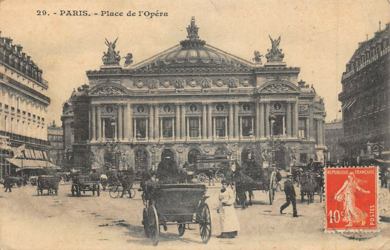 Carte postale ancienne Paris Place De L'Opera à Paris