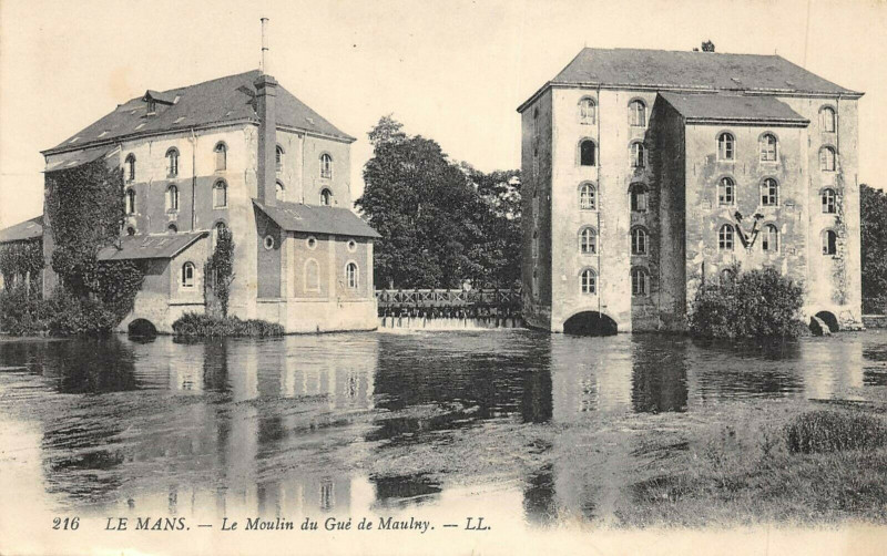 Carte postale ancienne Le Mans Le Moulin Du Gue De Maulny au Mans