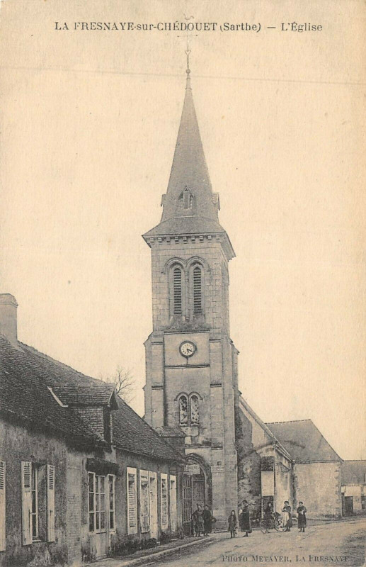 Carte postale ancienne La Fresnaye Sur Chedouet Eglise