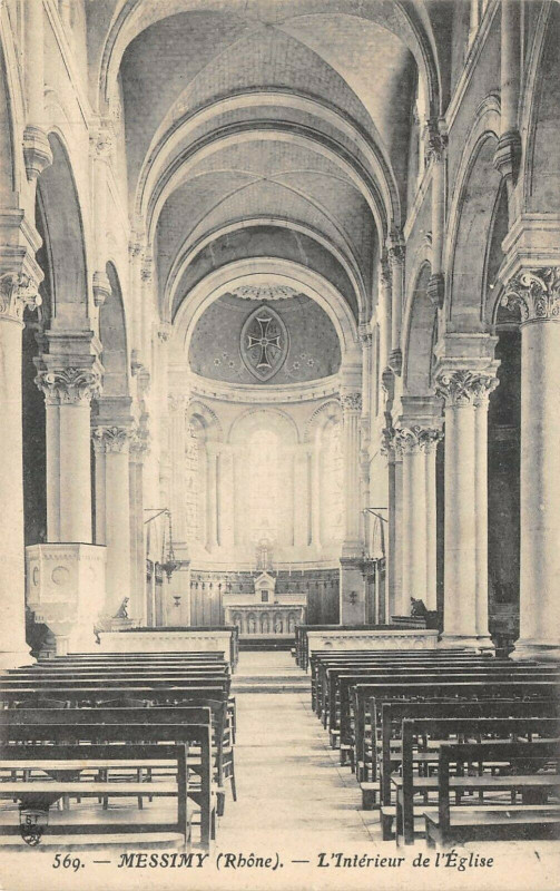 Carte postale ancienne Messimy Interieur De L'Eglise à Messimy