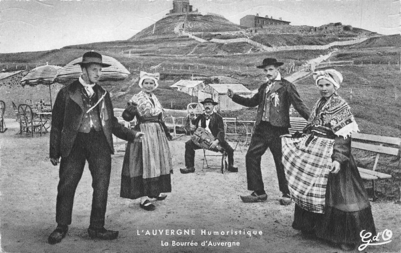 Carte postale ancienne Auvergne Bourree Auvergne