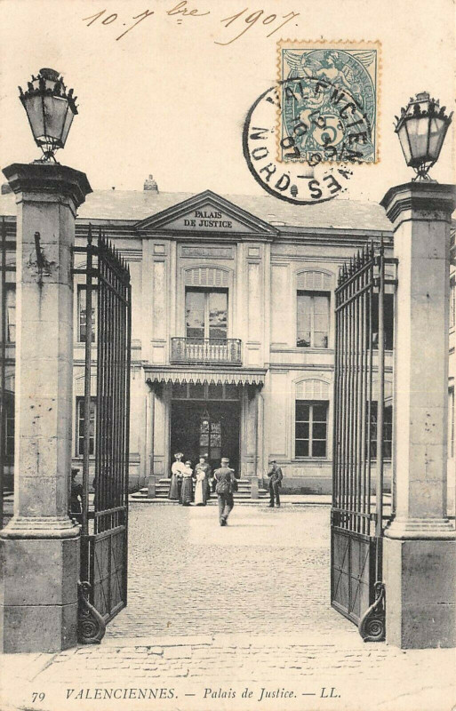 Carte postale ancienne Valenciennes Palais De Justice à Valenciennes
