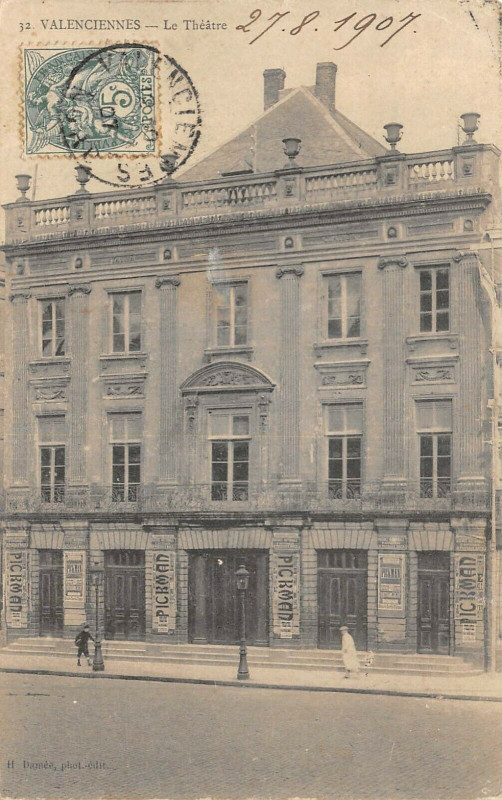 Carte postale ancienne Valenciennes Le Theatre à Valenciennes