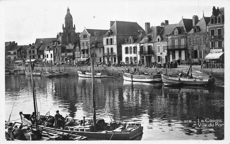 Carte postale ancienne Le Croisic Vue Du Port à Vue