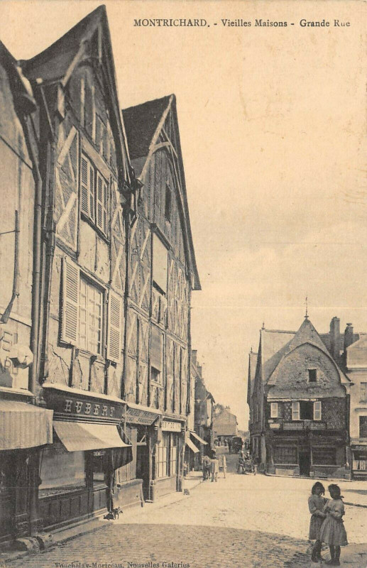 Carte postale ancienne Montrichard Vieilles Maisons Grande Rue
