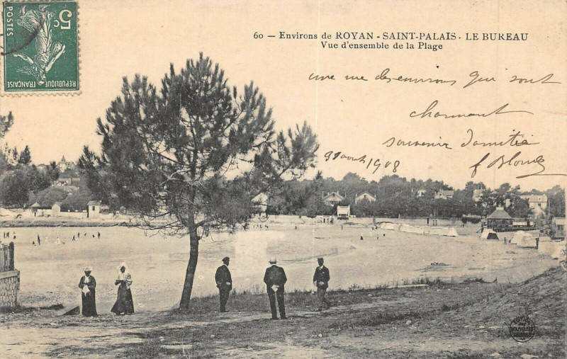 Carte postale ancienne Env.de Royan St Palais Le Bureau Vue D'Ensemble De La Plage à Royan