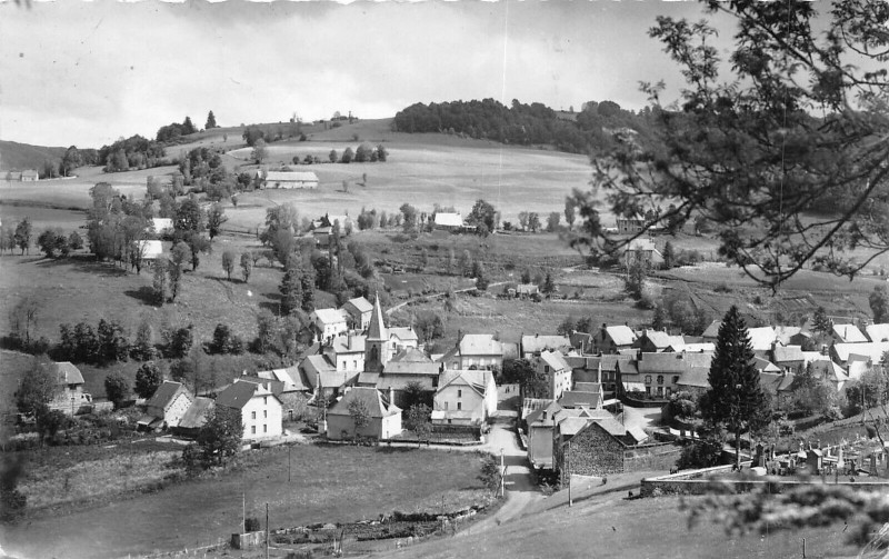 Carte postale ancienne Saint Saturnin Vue Generale à Saint-Saturnin