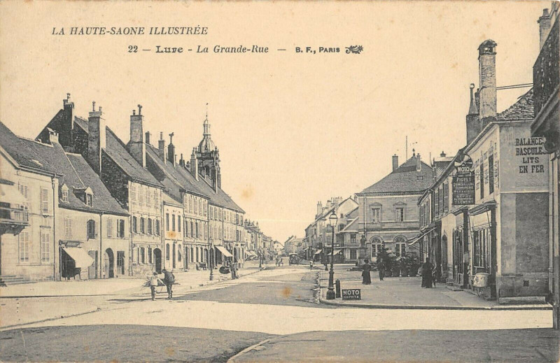 Carte postale ancienne Lure La Grande Rue à Lure