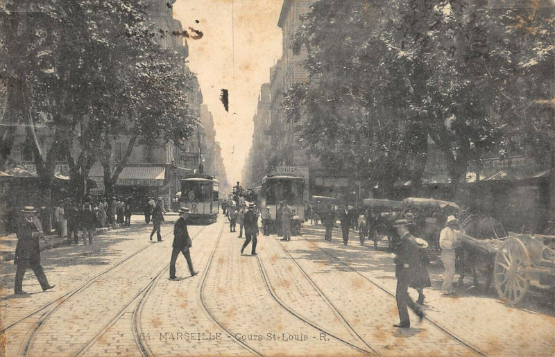 Carte postale ancienne Marseille Cours Saint Louis à Marseille