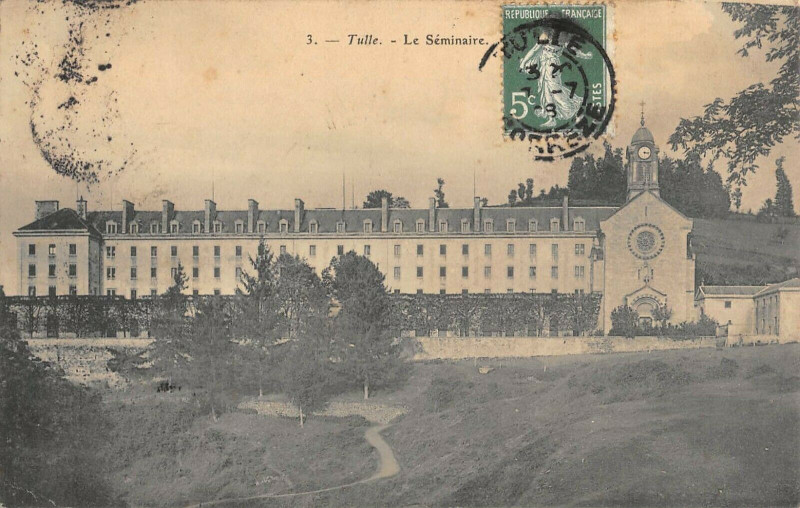 Carte postale ancienne Tulle Le Seminaire à Tulle