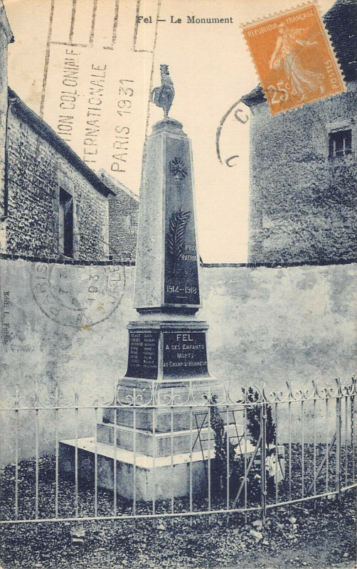 Carte postale ancienne Fel Le Monument