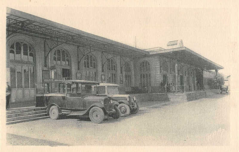 Carte postale ancienne Montauban La Gare à Montauban