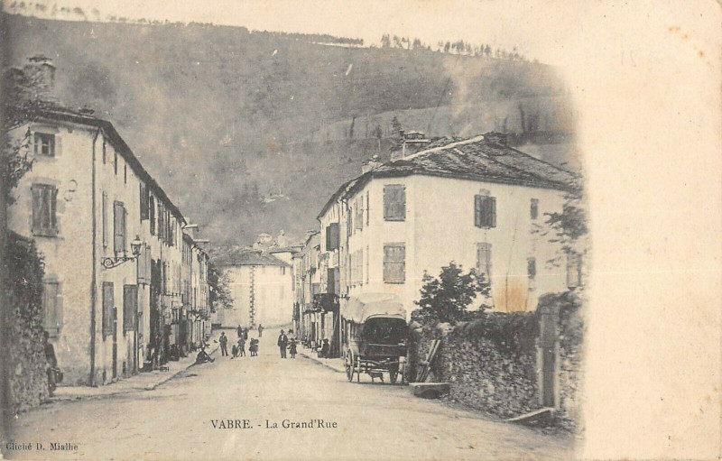 Carte postale ancienne Vabre La Grand Rue à Vabre