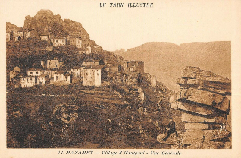 Carte postale ancienne Mazamet Village D'Hautpoul Vue Generale à Mazamet