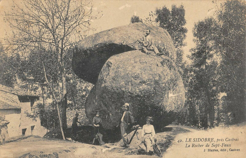 Carte postale ancienne Le Sidobre Pres Castres Le Rocher De La Barque à Castres