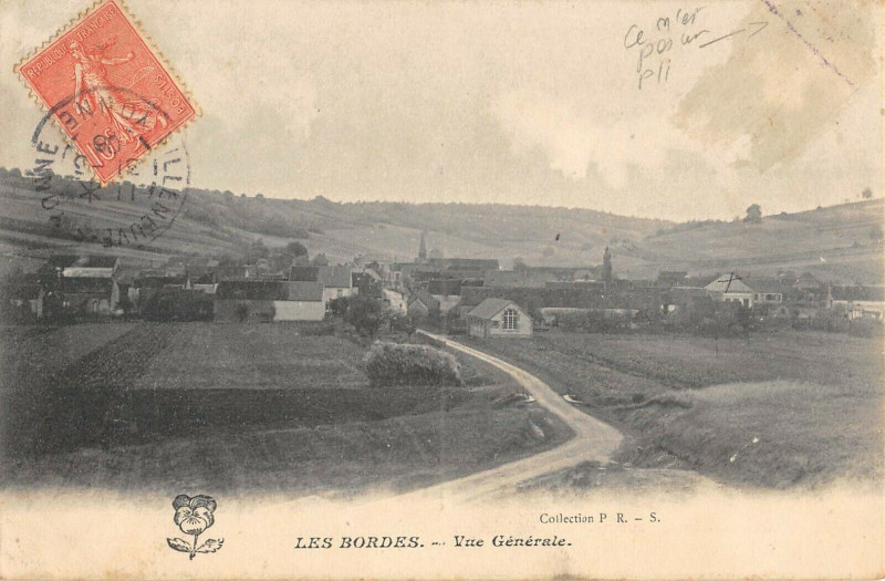 Carte postale ancienne Les Bordes Vue Generale aux Bordes