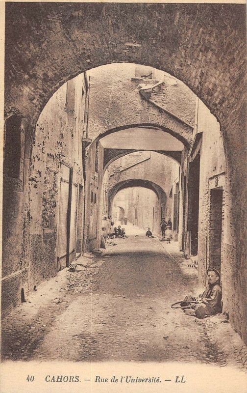 Carte postale ancienne Cahors Rue De L'Universite à Cahors