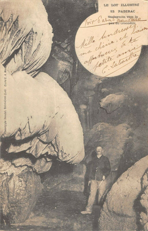 Carte postale ancienne Padirac Stalagmite Vers Le Pas Du Crocodile à Padirac