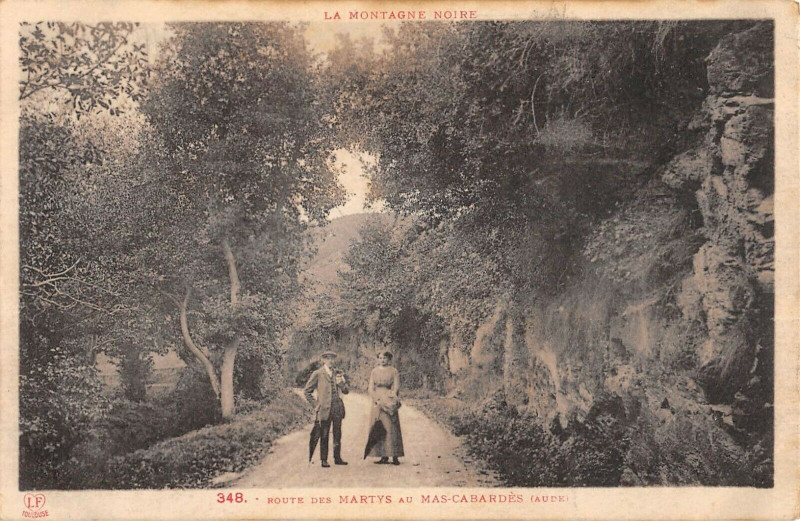 Carte postale ancienne Route Des Martys Au Mas Cabardes