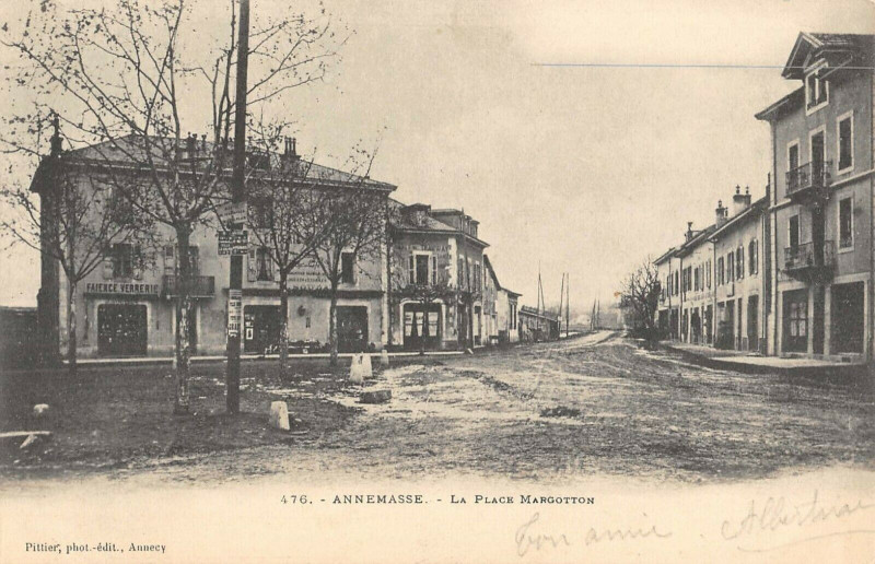 Carte postale ancienne Annemasse La Place Margotton à Annemasse
