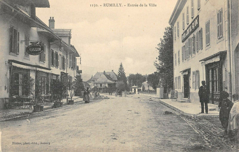 Carte postale ancienne Rumilly Entree De La Ville à Rumilly