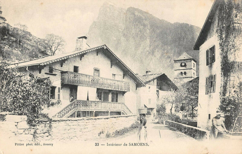 Carte postale ancienne Interieur De Samoens à Samoëns