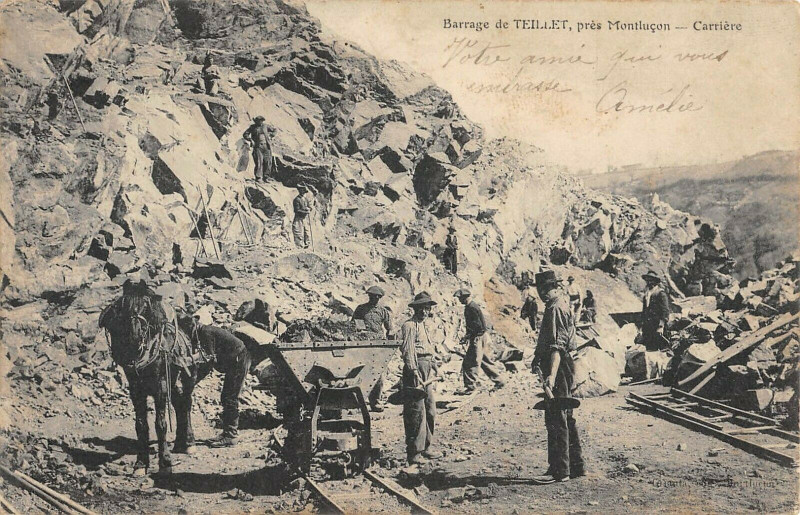 Carte postale ancienne Barrage de Teillet - Carrière à Teillet-Argenty