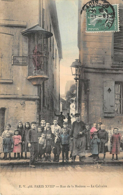 Carte postale ancienne Rue de la Madone - Le Calvaire à Paris 18e