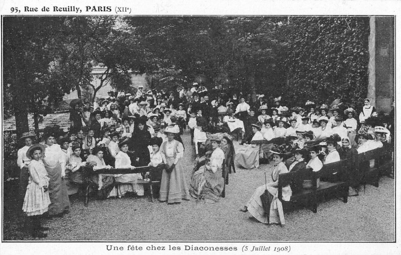Carte postale ancienne Une fête chez les Diaconesses (5 Juillet 1908) à Paris 12e