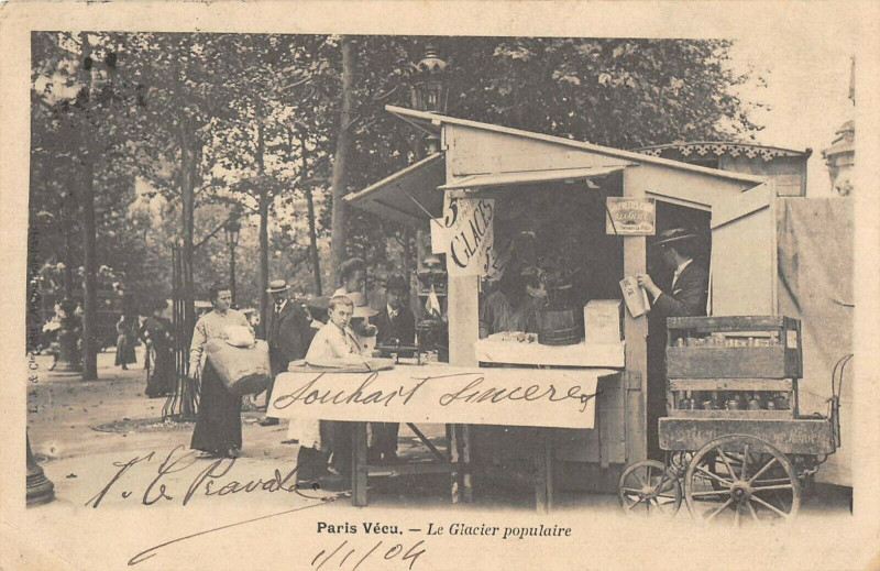 Carte postale ancienne Paris Vecu Le Glacier Populaire à Paris