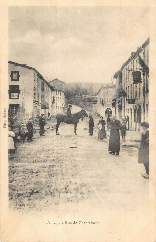 Carte postale ancienne Rue Principale De Chabreloche à Chabreloche
