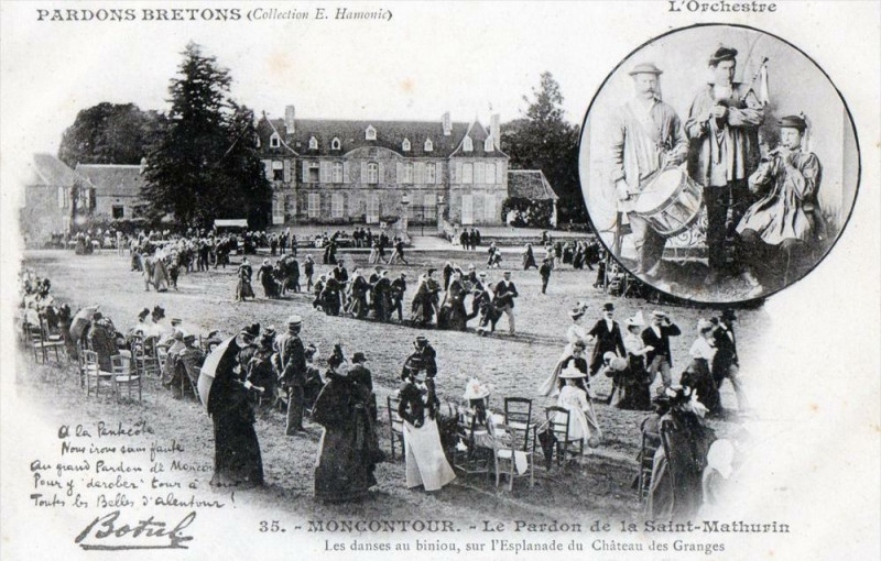 Carte postale ancienne Moncontour Le Pardon De La Saint-Mathurin (dos non divisé) à Moncontour