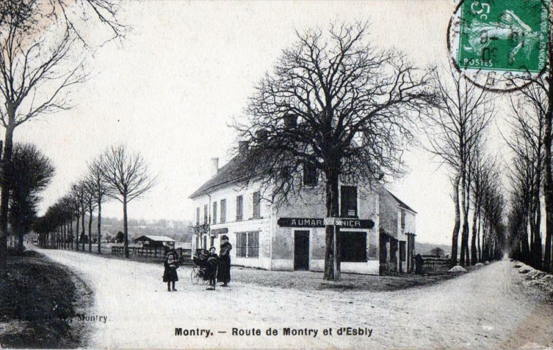 Carte postale ancienne Montry Route De Montry Et D'Esbly (cpa animée) à Montry
