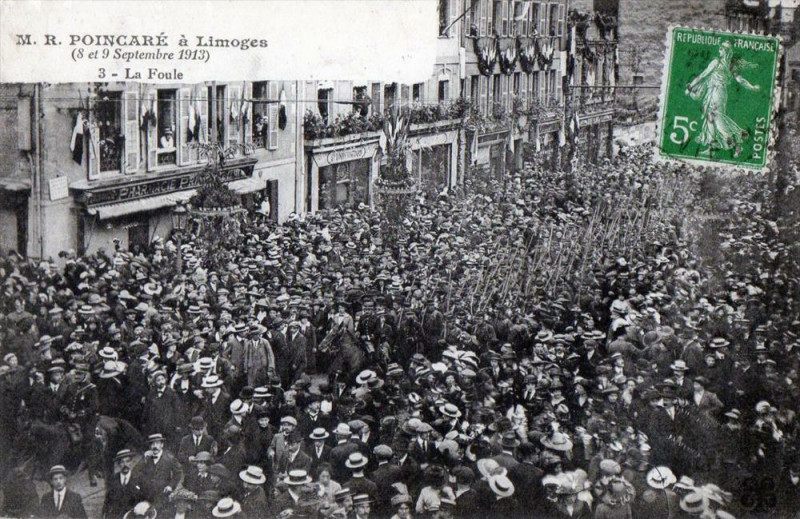 Carte postale ancienne Limoges M.r.poincare A Limoges 1913 La Foule (Grosse Animation à Limoges