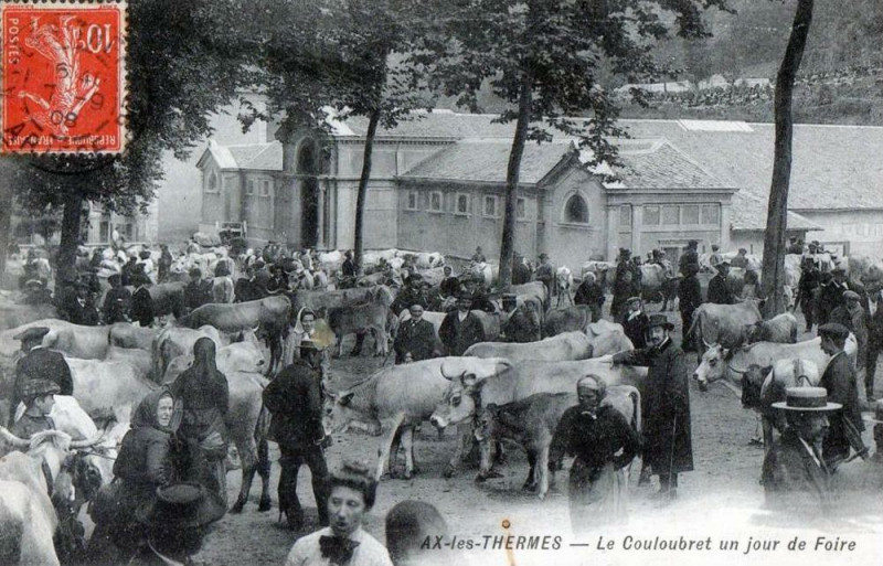Carte postale ancienne Ax Les Thermes Le Couloubret un jour de Foire (Superbe Cpa TOP!! à Ax-les-Thermes