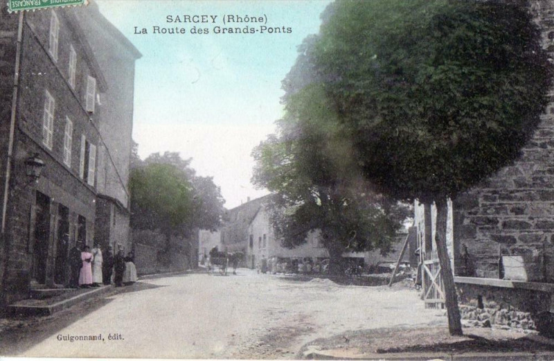 Carte postale ancienne Sarcey La Route Des Grands Ponts (cpa animée) à Sarcey