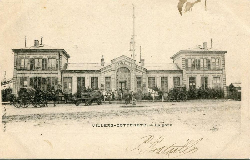 Carte postale ancienne Villers Cotterets La Gare (dos non divisé) rare cliché animé