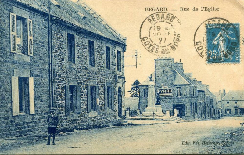 Carte postale ancienne Begard Rue De L´EGLISE (pas courante à Bégard