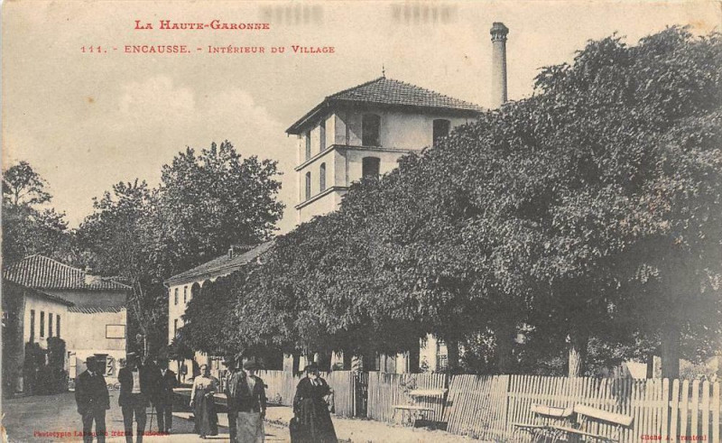 Carte postale ancienne Encausse Interieur Du Village