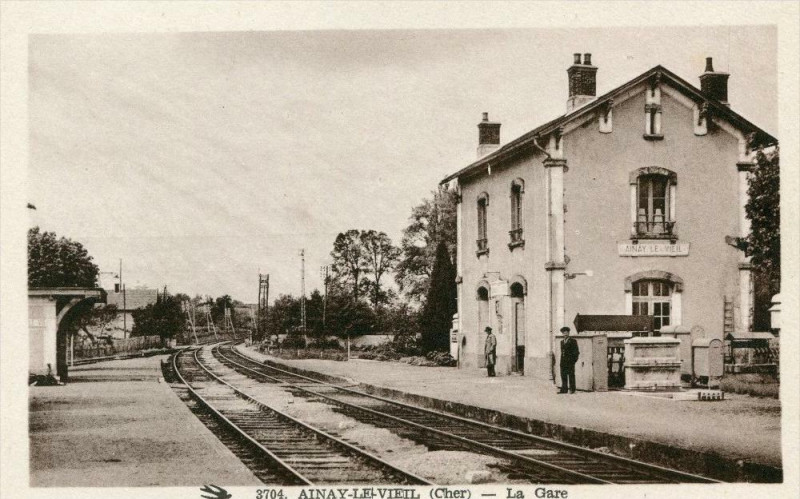 Carte postale ancienne Anay Le Vieil La Gare