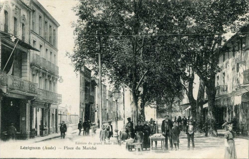 Carte postale ancienne Lezignan Place Du Marche