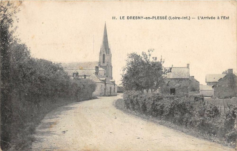 Carte postale ancienne Le Dresny En Plesse L'Arrivee A L'Est à Plessé