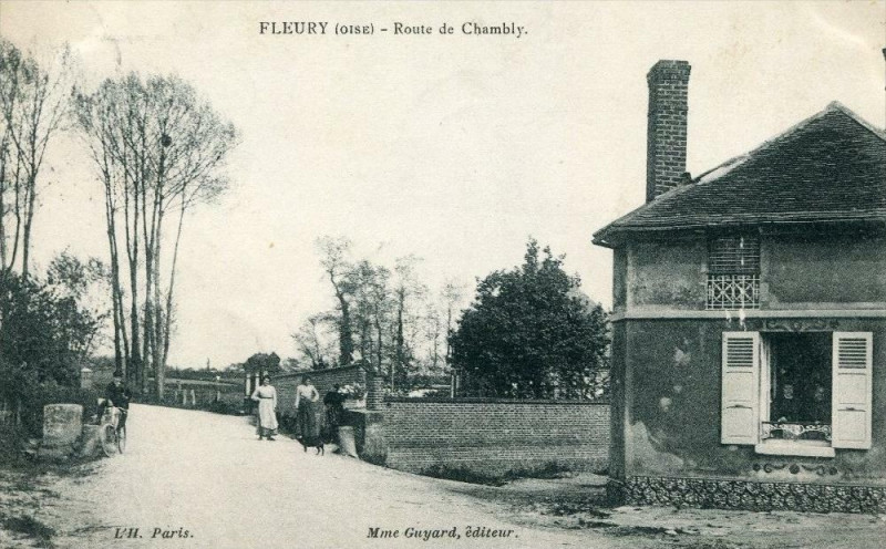 Carte postale ancienne Fleury Route De Chambly (cpa animée) à Fleury