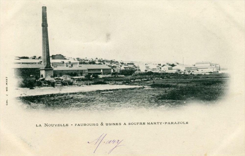 Carte postale ancienne La Nouvelle Faubourg Et Usines A Soufre Marty Parazols (dos non divisé)