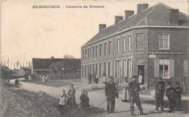 Carte postale ancienne Bambecque Caserne De La Douane à Bambecque