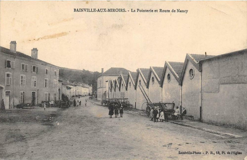 Carte postale ancienne Bainville Aux Miroirs La Pointerie Et Route De Nancy à Nancy