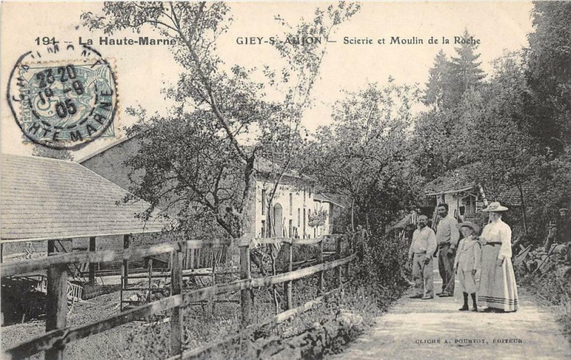 Carte postale ancienne Giey S Aujon  Scierie Et Moulin De La Roche