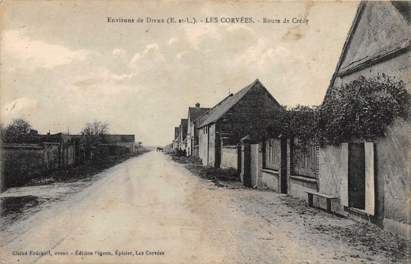 Carte postale ancienne Les Corvees Route De Crecy