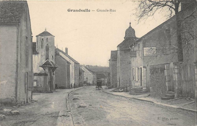 Carte postale ancienne Grandvelle Grande Rue